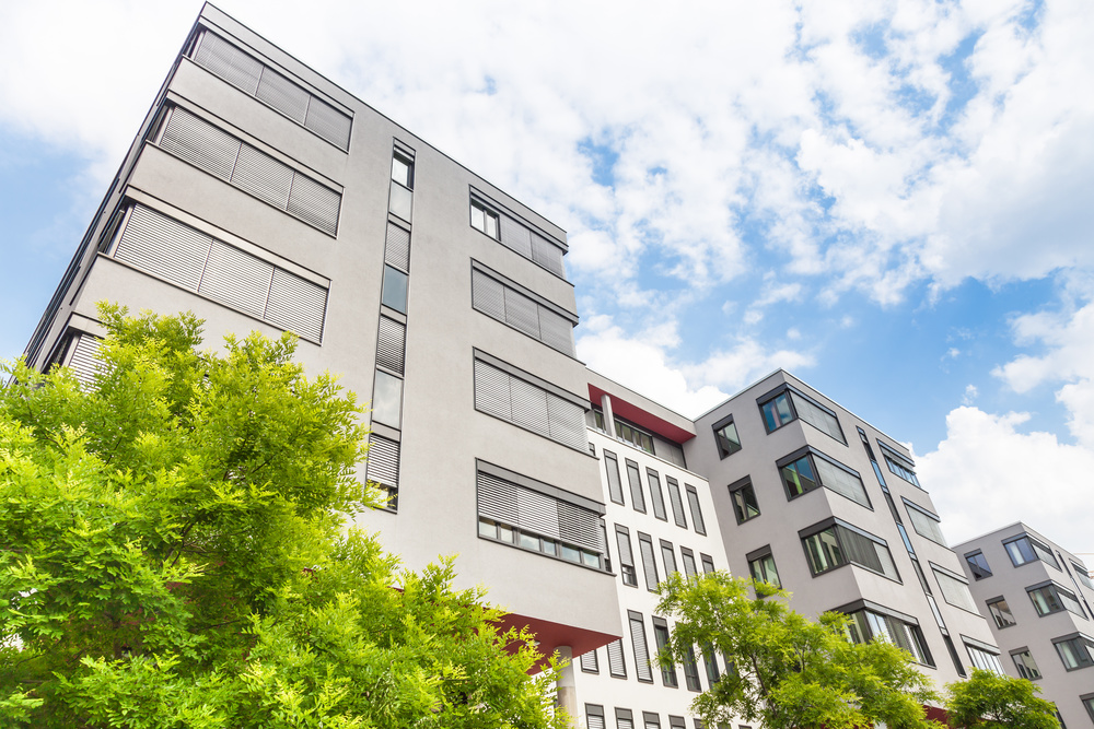 一棟マンション投資とは？メリット・リスクと向いている人いない人